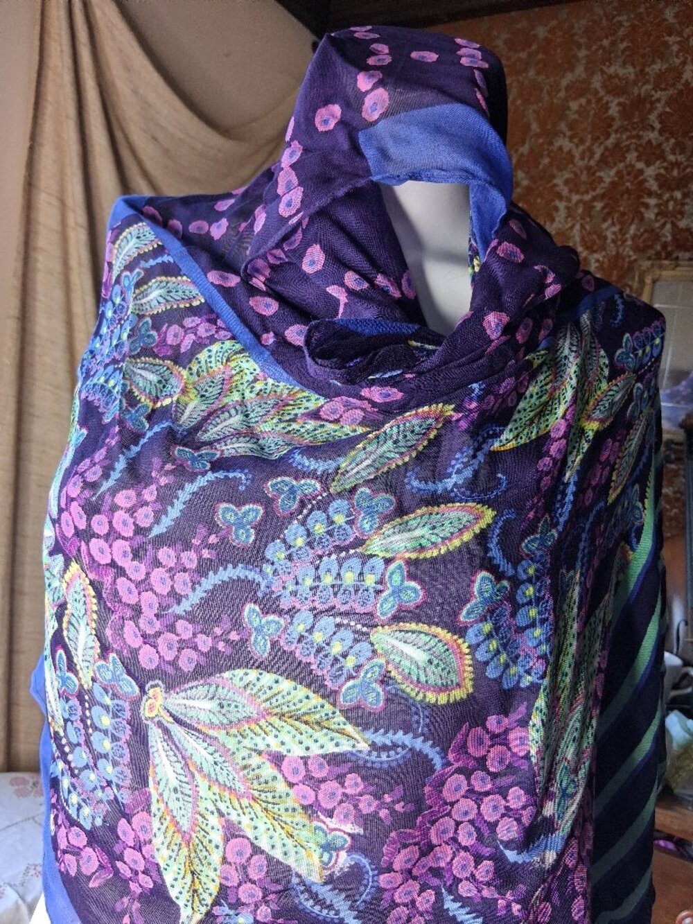 Vera Bradley Viscose scarf Shawl